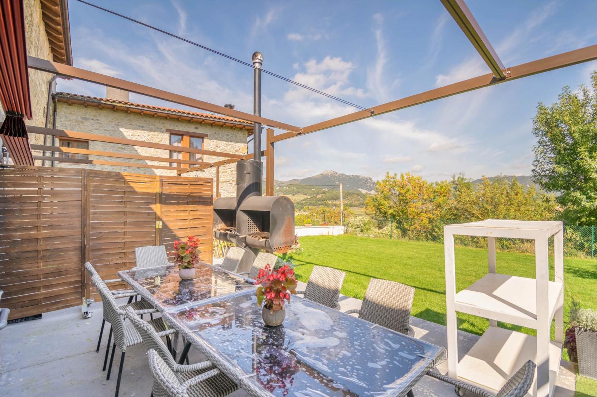 Acogedora Casa Rural Con Jardin Y Barbacoa Proxima A Pamplona Ilzarbe Exteriér fotografie